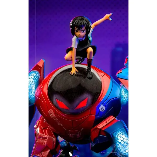Statua Iron Studios di Peni Parker con il robot SP dr da Into the Spider Verse
