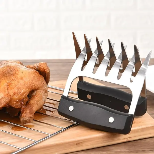 Set di artigli da carne e forchettone con supporto in legno