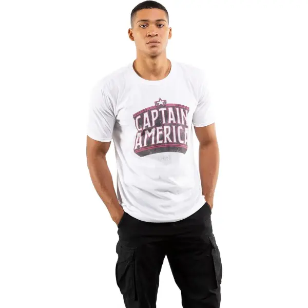 T-shirt da uomo con scritta ad arco stile college e simbolo di Capitan America