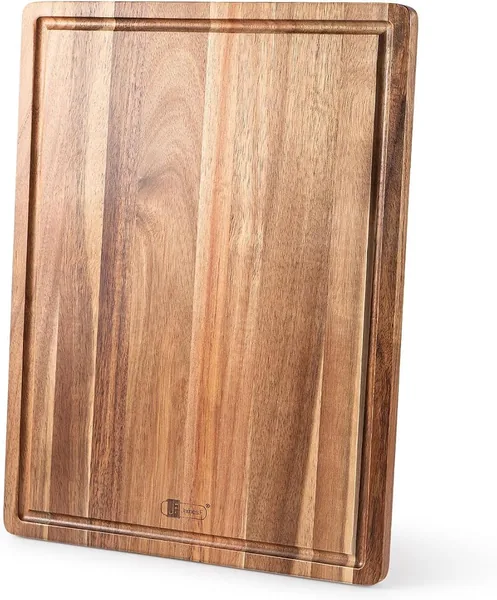 James.F — tagliere in acacia con scanalatura — regalo per chi ama cucinare