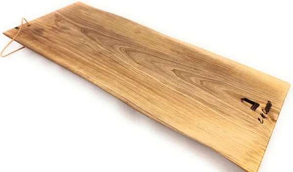 Tagliere e vassoio in legno di ciliegio, fatto a mano — regalo per chi ama cucinare